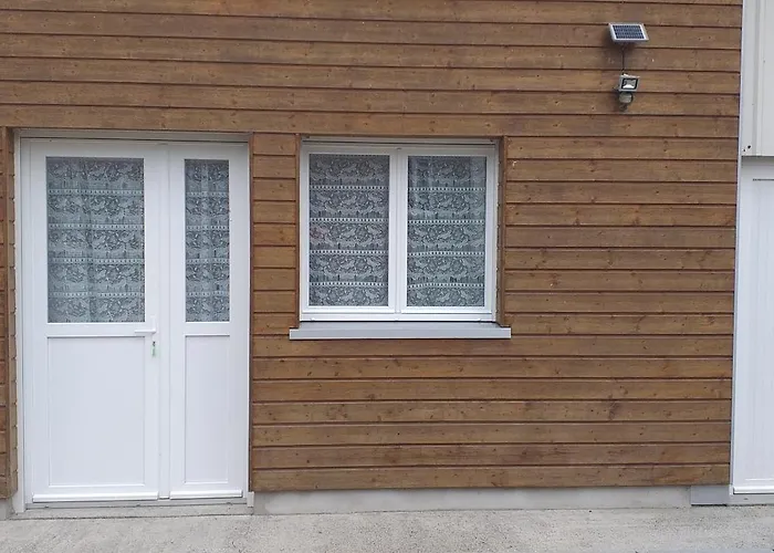 Joli Petit A La Campagne *